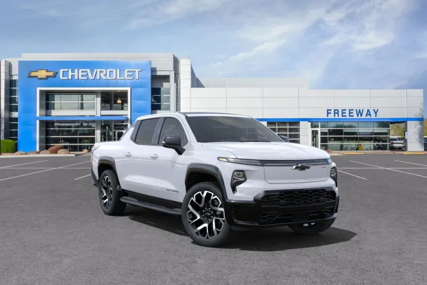 2024 Chevrolet Silverado EV RST photo 1