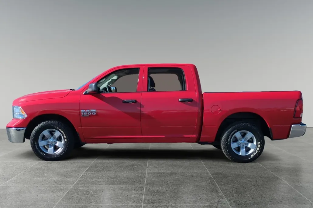 2022 Ram 1500 Classic SLT photo 1