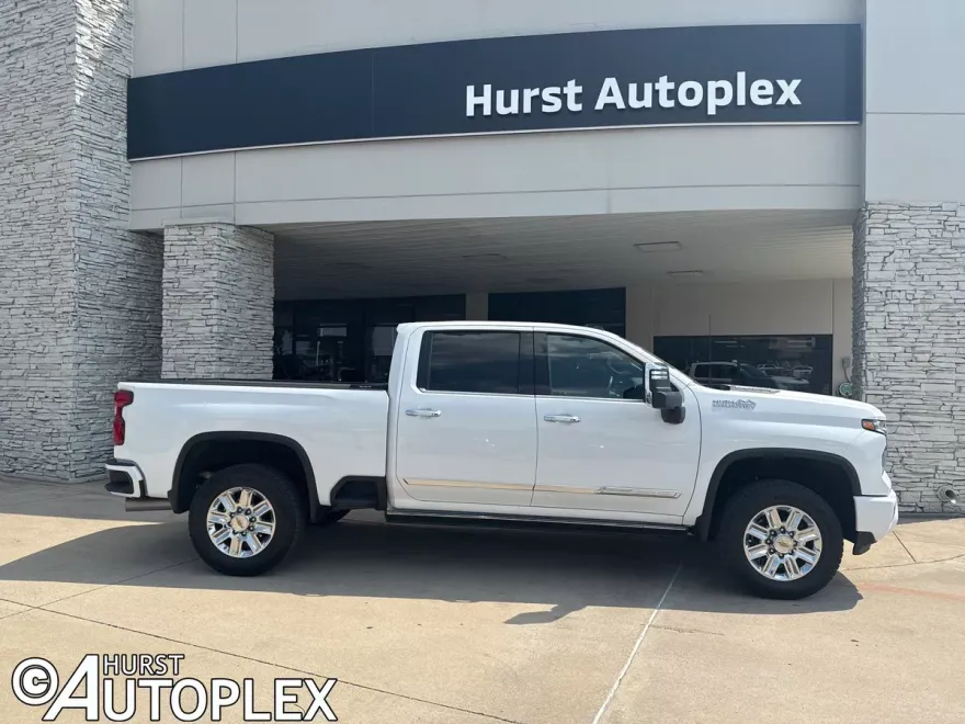 2024 Chevrolet Silverado 2500HD High Country photo 1