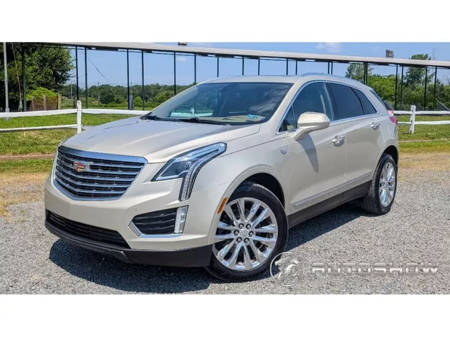 2017 Cadillac XT5 Platinum photo 1