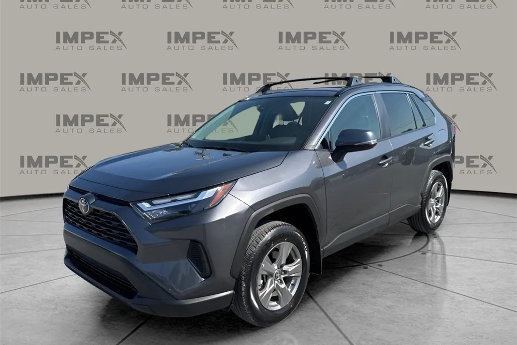 2025 Toyota RAV4 XLE photo 1