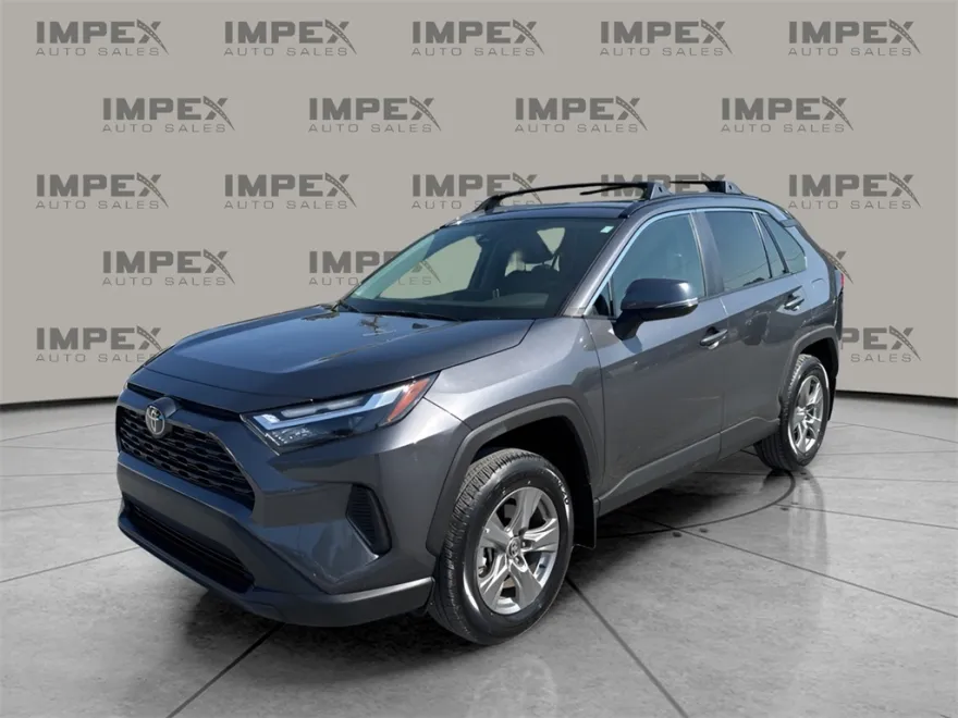 2025 Toyota RAV4 XLE photo 1