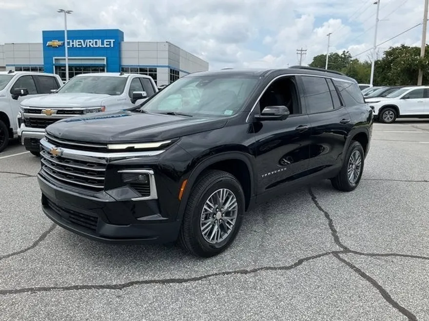 2026 Chevrolet Traverse photo 1