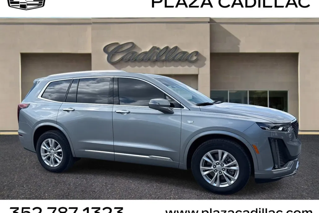 2025 Cadillac XT6 Luxury photo 1