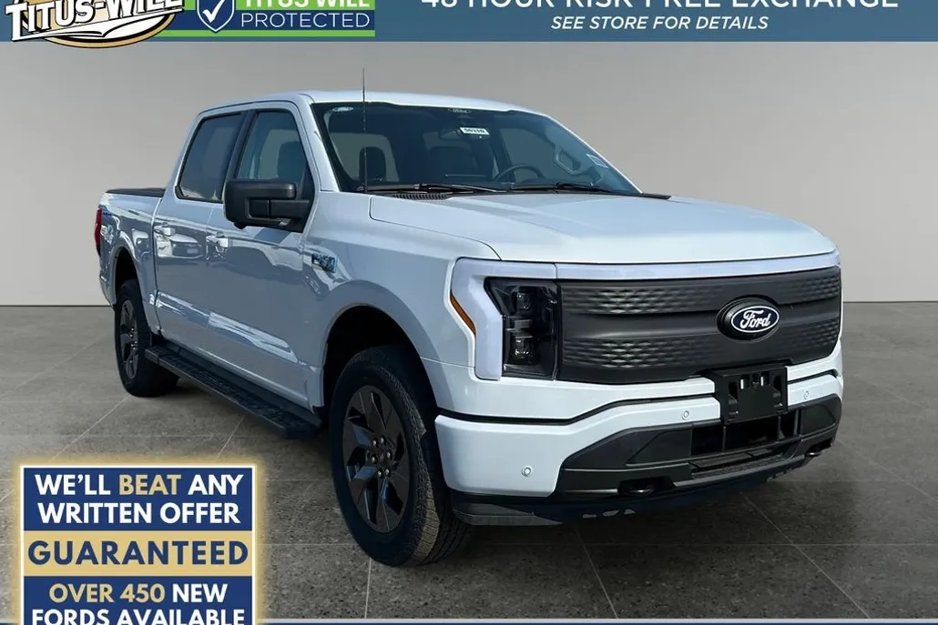 2025 Ford F-150 Lightning photo 1