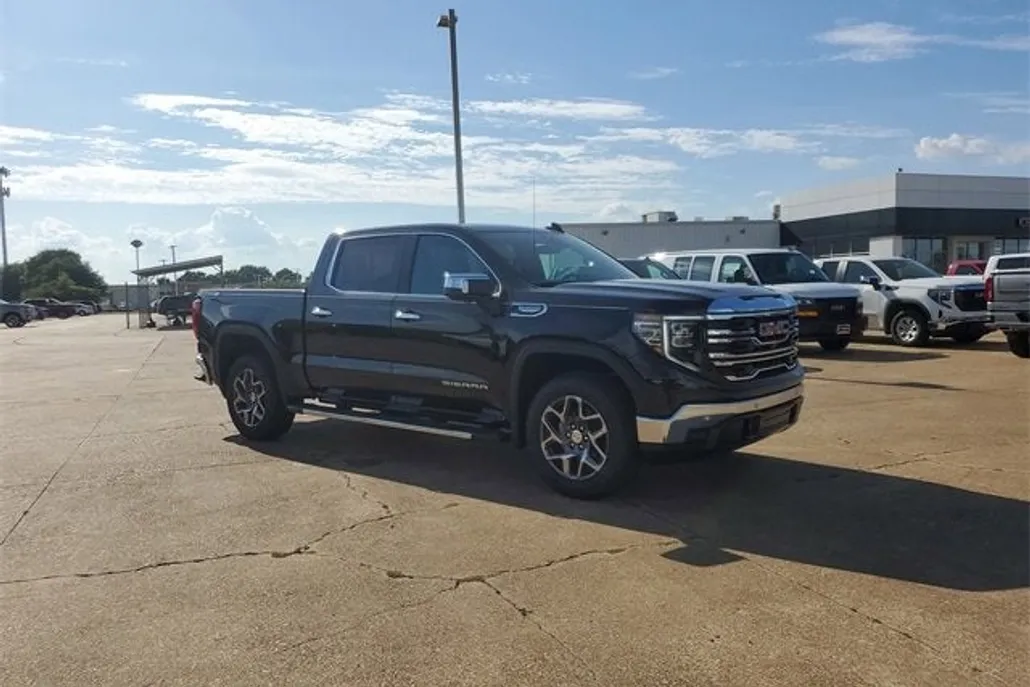 2026 Gmc Sierra 1500 SLT photo 1
