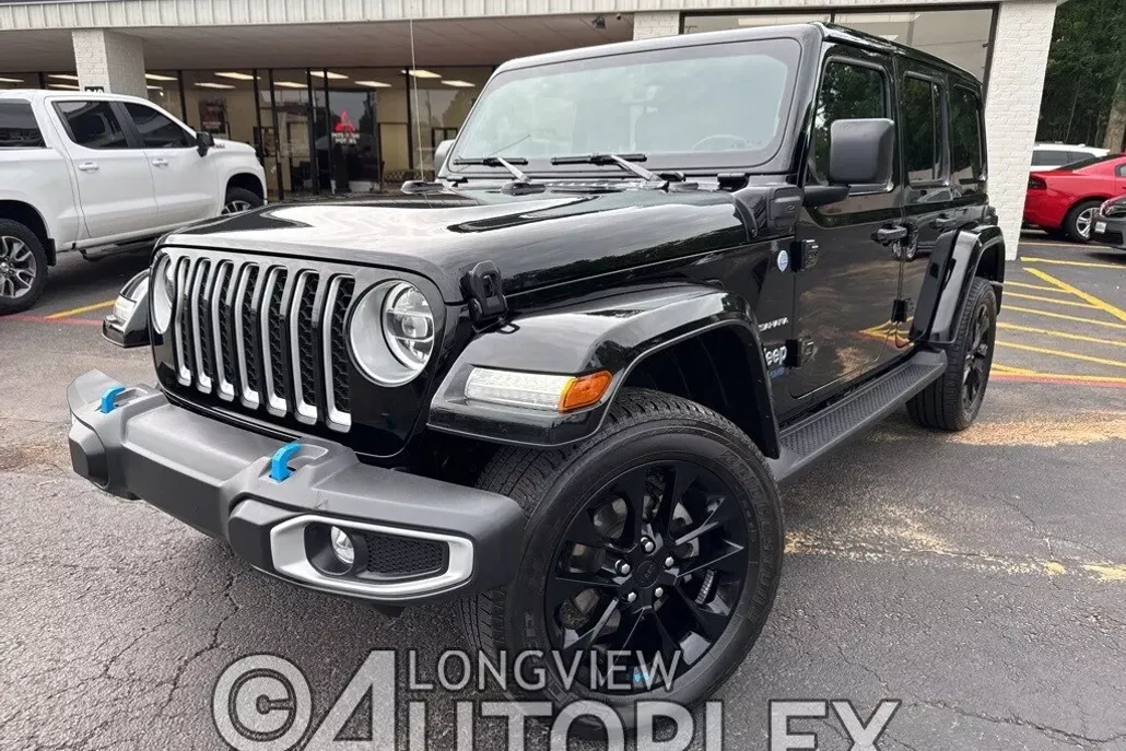 2022 Jeep Wrangler Unlimited Sahara 4xe photo 1