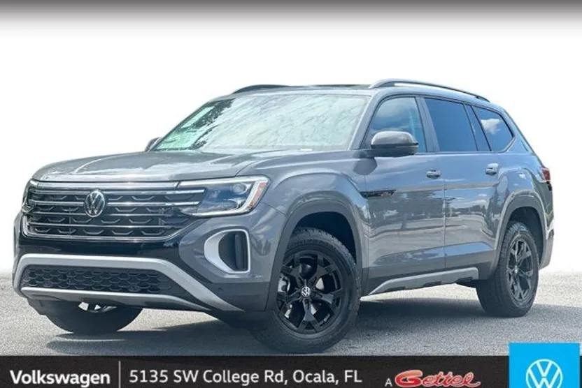 2025 Volkswagen Atlas Peak Edition SE photo 1