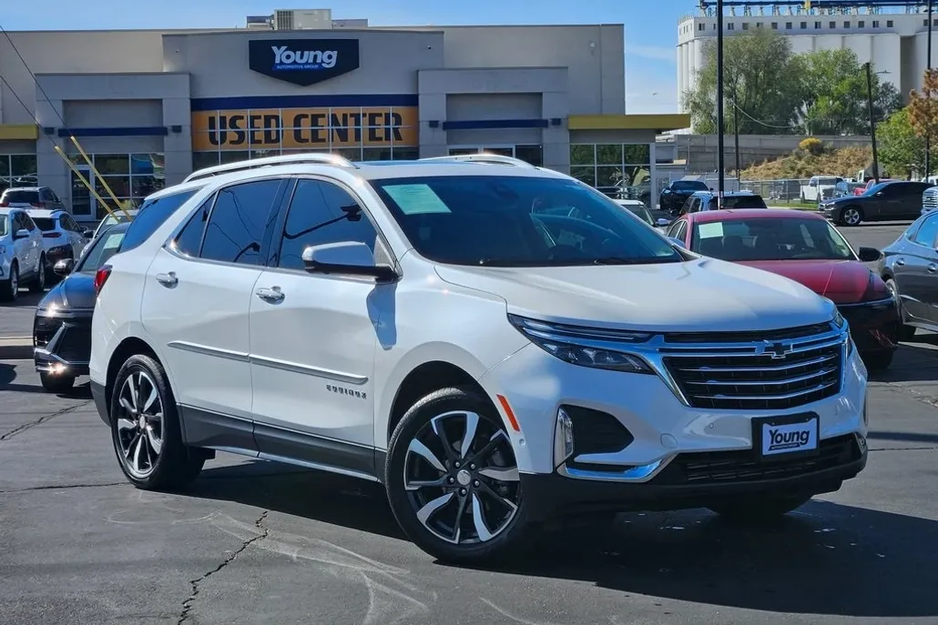2022 Chevrolet Equinox Premier photo 1