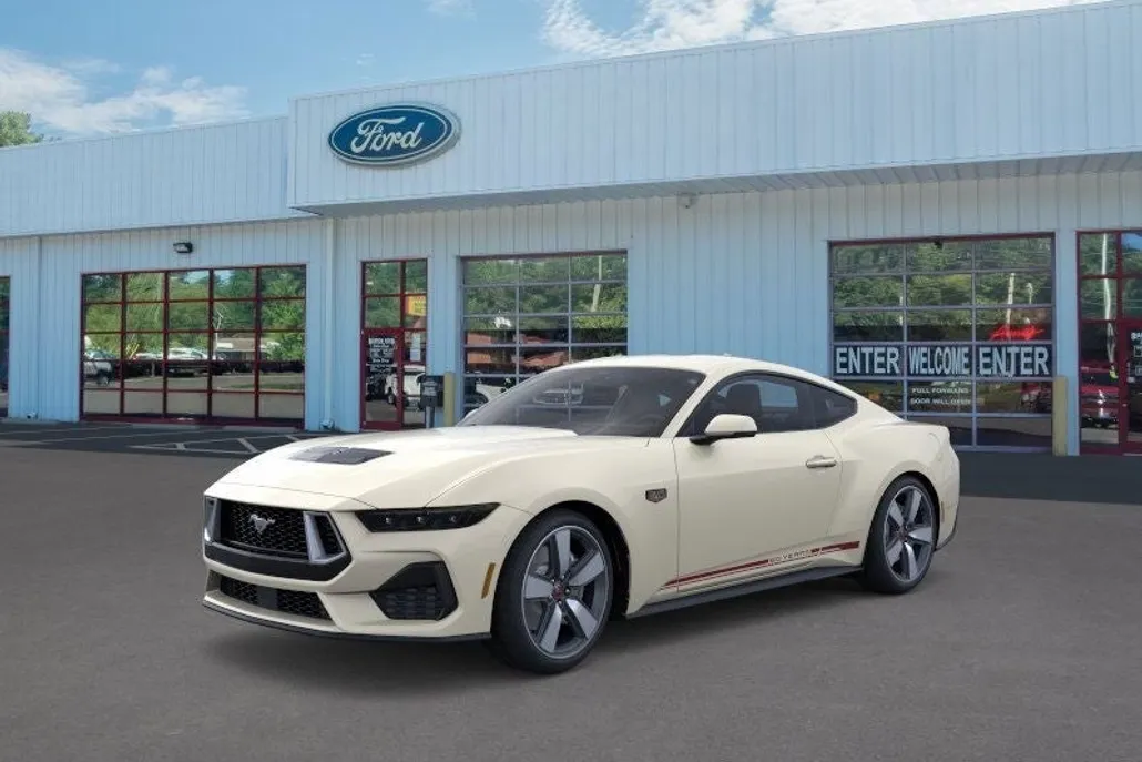 2025 Ford Mustang GT Premium photo 1