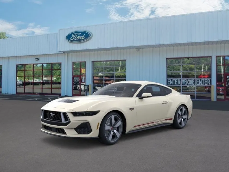 2025 Ford Mustang GT Premium photo 1