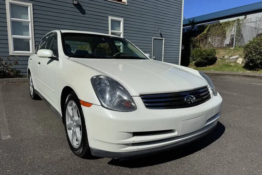 2003 Infiniti G35 Sedan photo 1