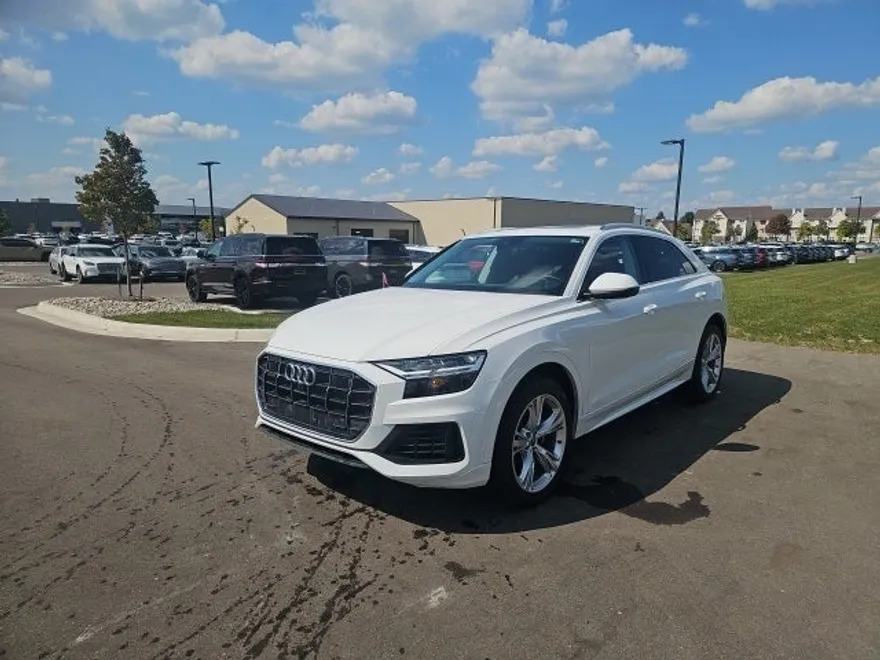 2022 Audi Q8 55 Premium Plus photo 1