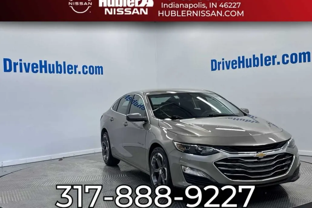 2023 Chevrolet Malibu 1LT photo 1
