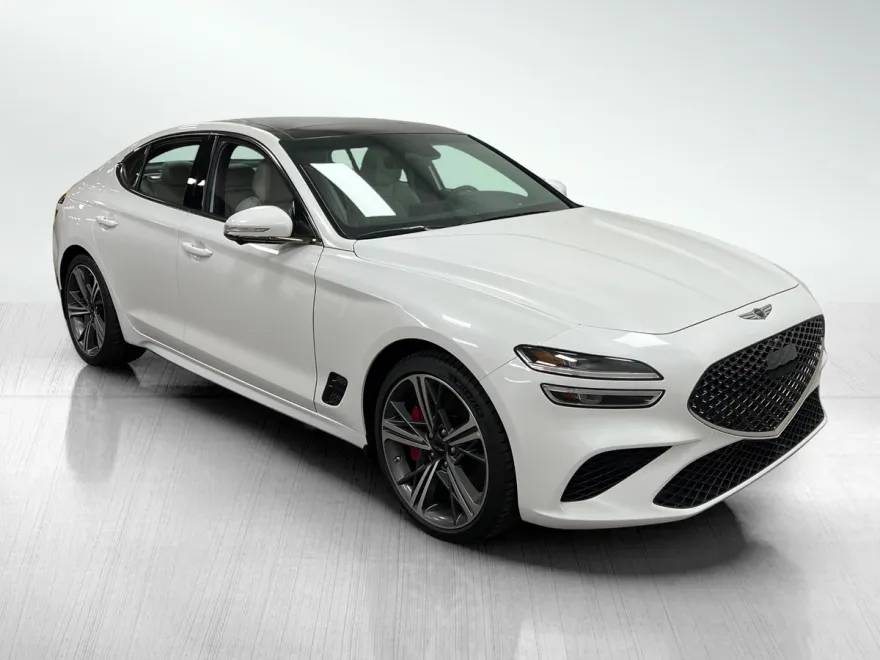 2025 Genesis G70 3.3T Sport Prestige photo 1