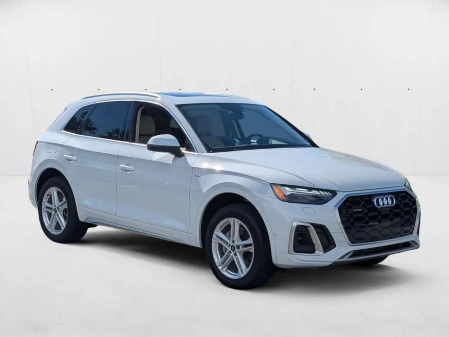 2024 Audi Q5 S line Premium Prestige photo 1
