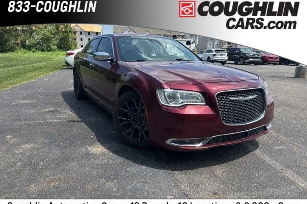2017 Chrysler 300 photo 1