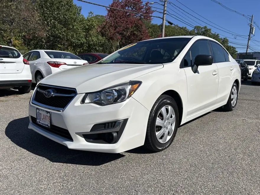 2015 Subaru Impreza 2.0i photo 1
