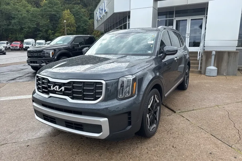 2024 Kia Telluride S photo 1