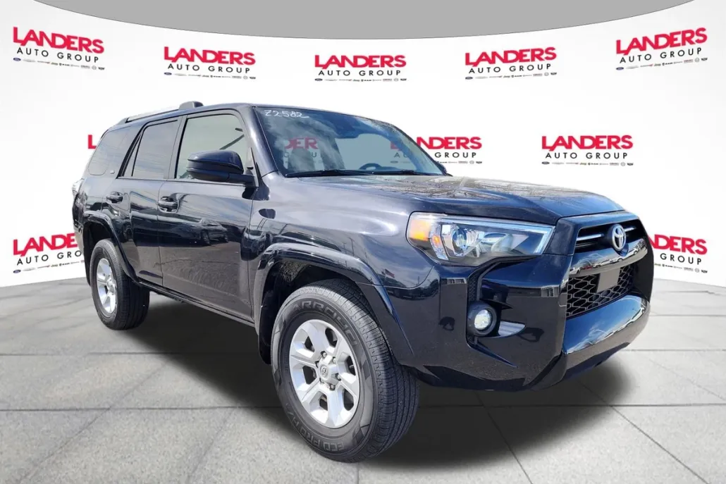 2023 Toyota 4Runner SR5 photo 1