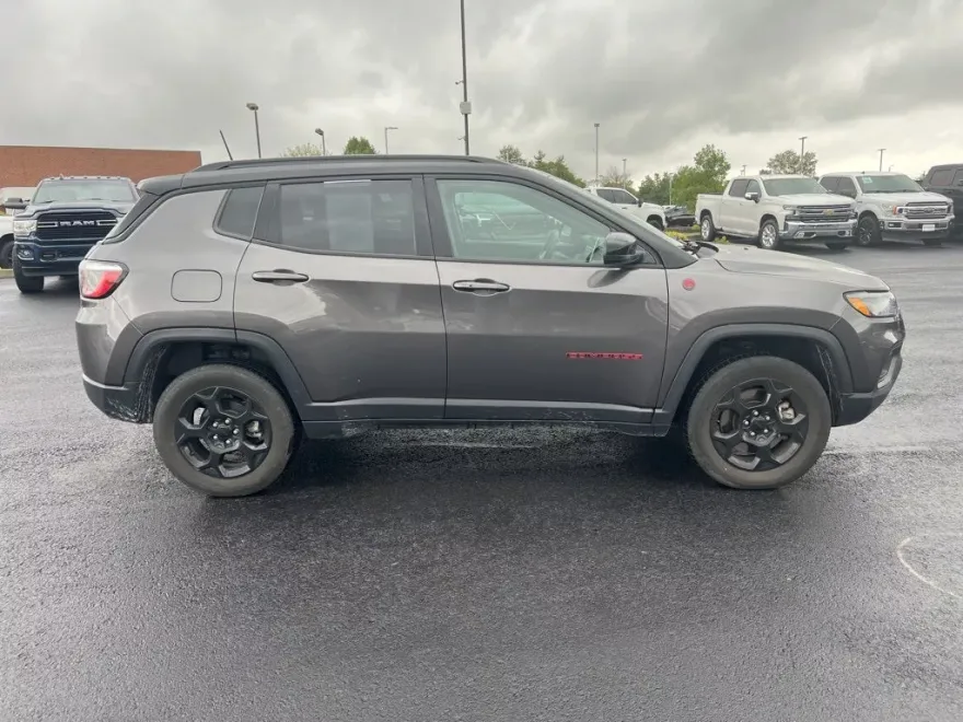 2023 Jeep Compass Trailhawk photo 1