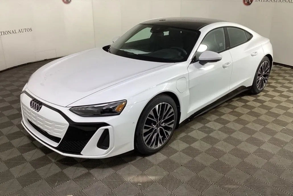 2025 Audi e-tron GT Premium Plus photo 1