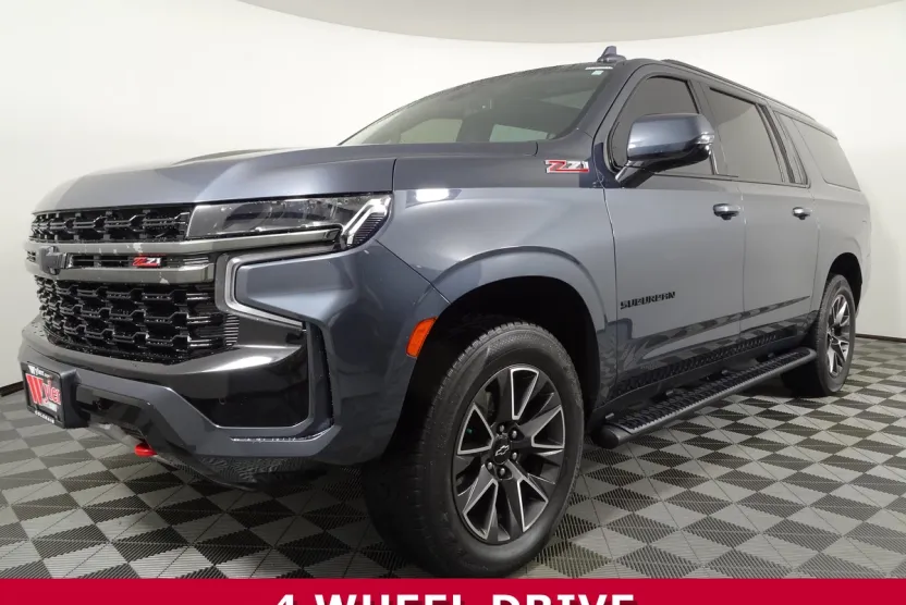 2021 Chevrolet Suburban Z71 photo 1