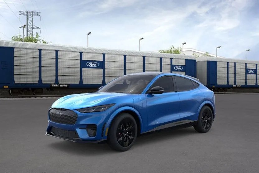 2025 Ford Mustang Mach-E GT photo 1