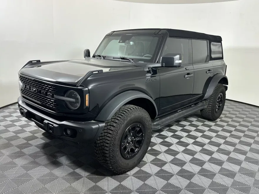 2023 Ford Bronco Wildtrak photo 1