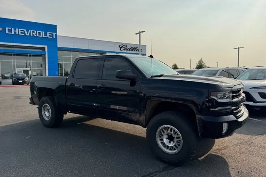 2018 Chevrolet Silverado 1500 LTZ photo 1