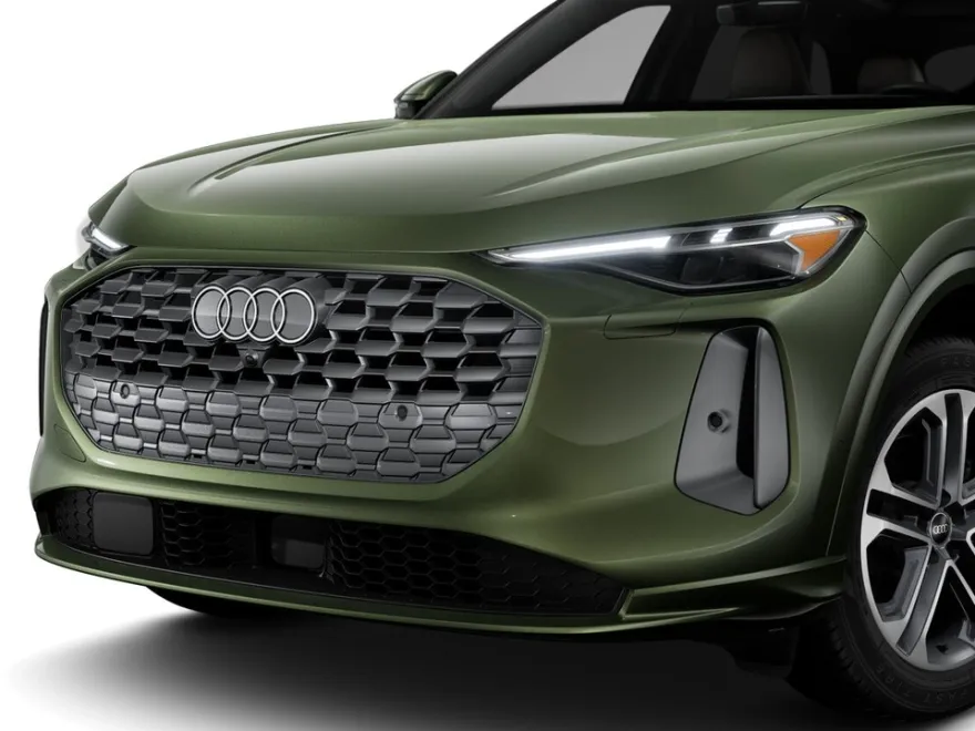 2025 Audi Q5 Premium Plus photo 1