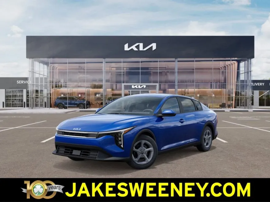 2025 Kia K4 LXS photo 1