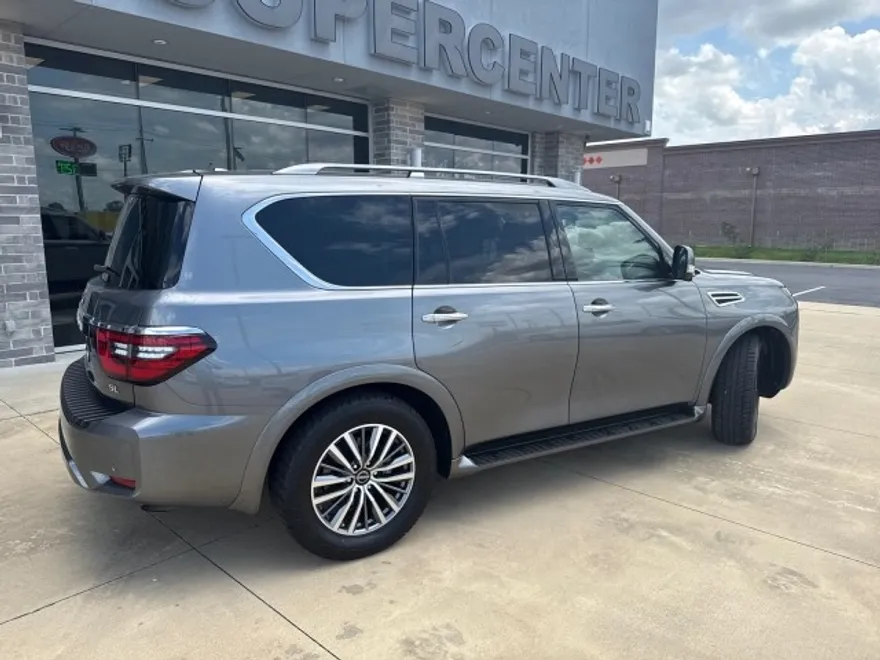 2023 Nissan Armada SL photo 1