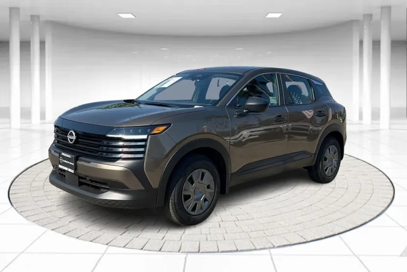 2025 Nissan Kicks S photo 1