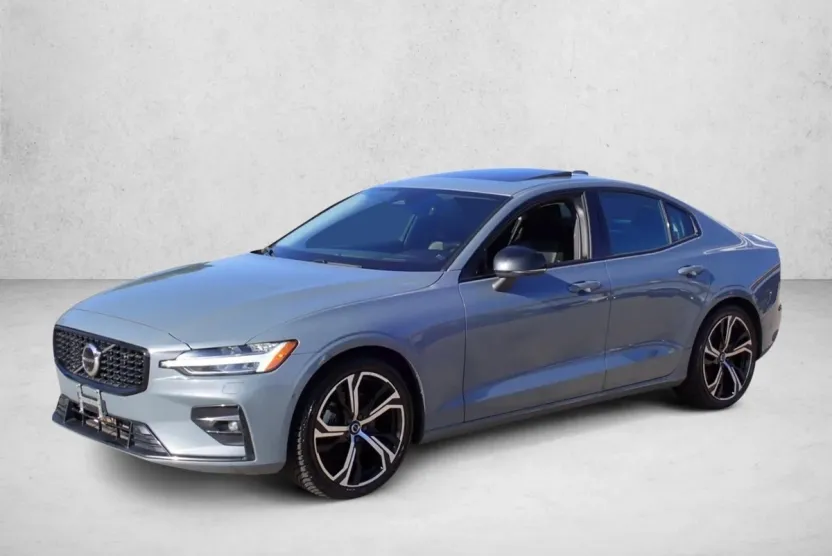 2024 Volvo S60 Ultimate photo 1