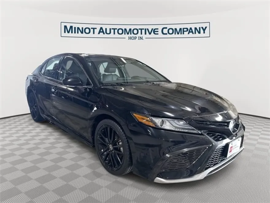 2023 Toyota Camry XSE photo 1