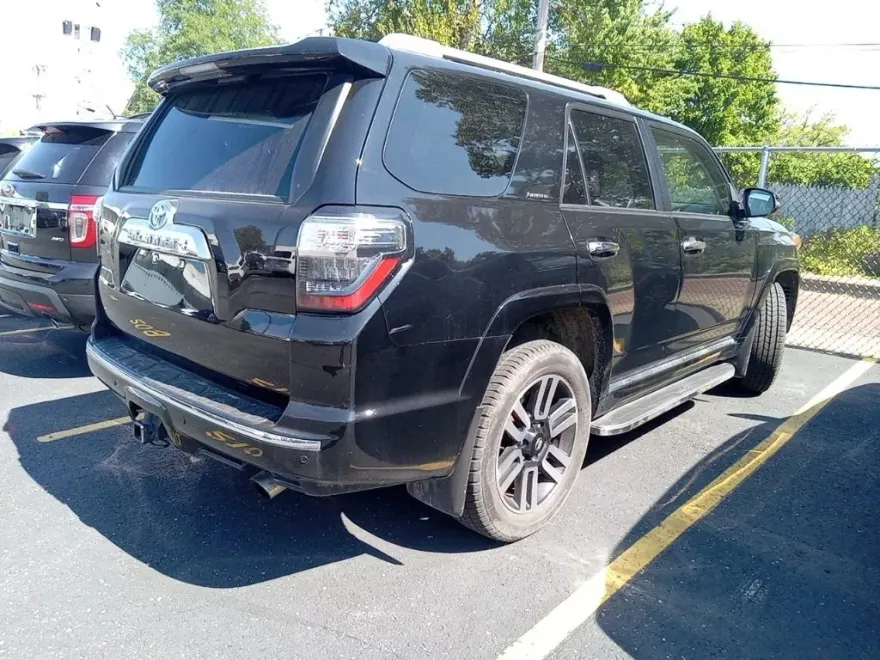 2023 Toyota 4Runner Limited photo 1