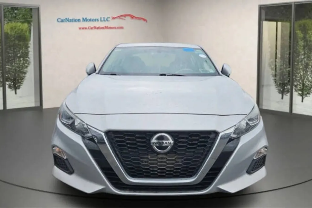 2019 Nissan Altima 2.5 S photo 1