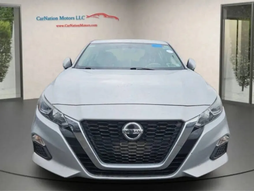 2019 Nissan Altima 2.5 S photo 1