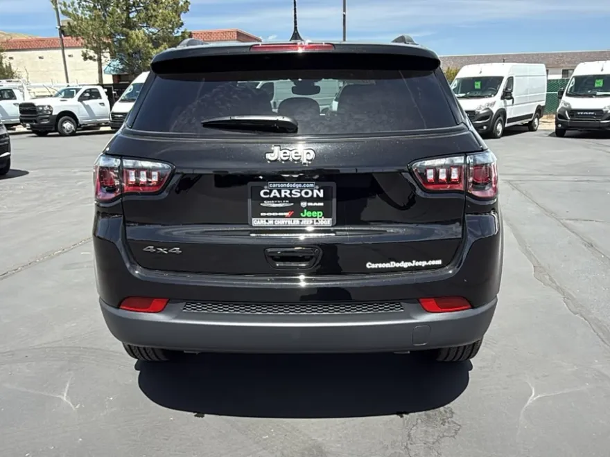 2025 Jeep Compass Latitude photo 1