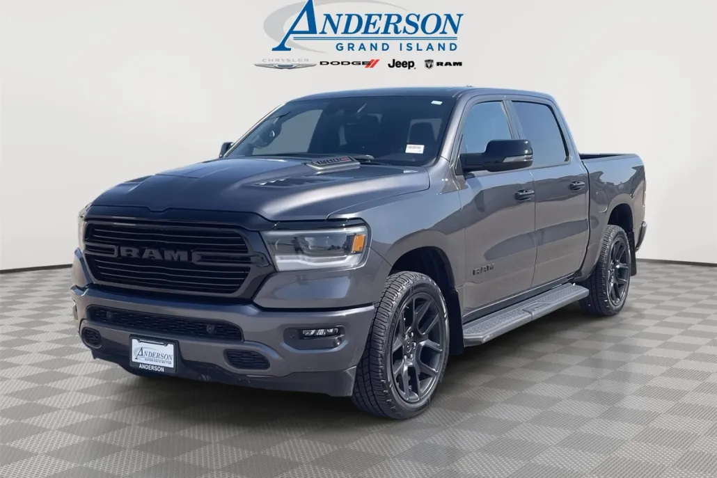 2023 Ram 1500 Laramie photo 1