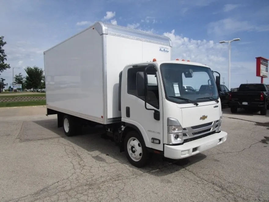 2024 Chevrolet Silverado 4500HD Base photo 1