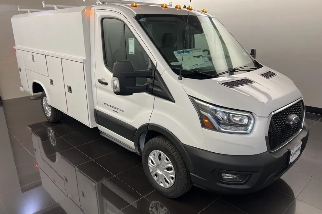 2024 Ford Transit photo 1