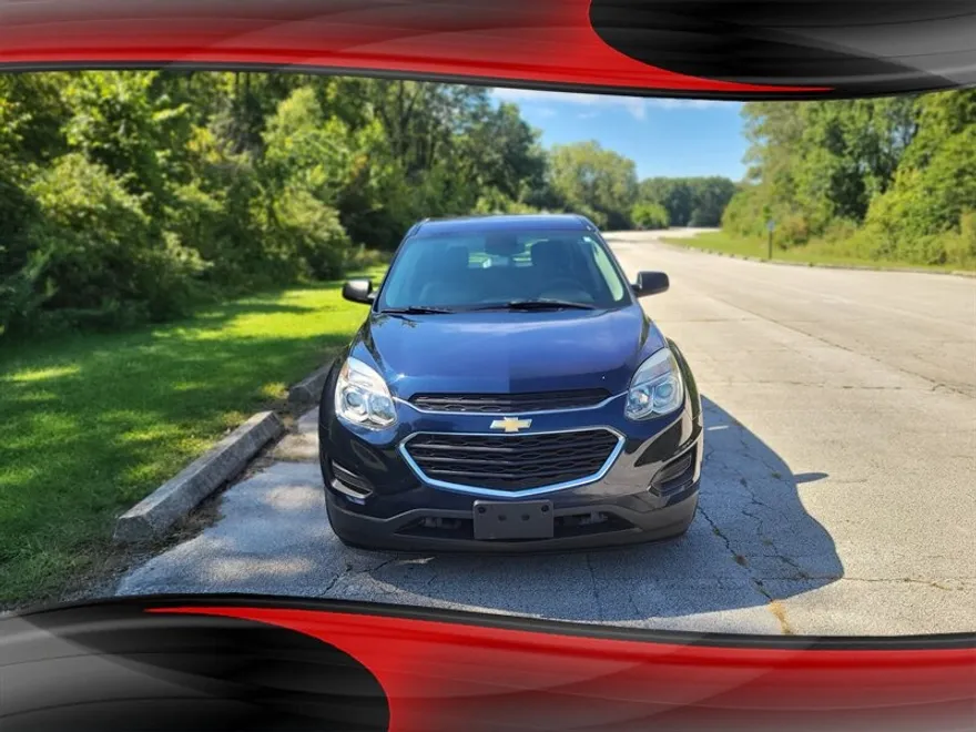2017 Chevrolet Equinox LS photo 1