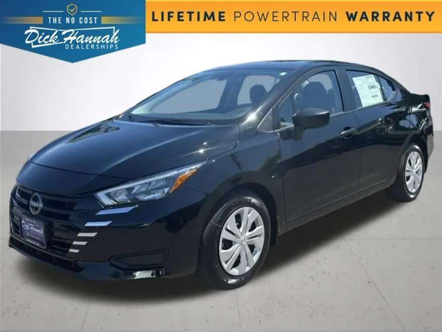 2025 Nissan Versa 1.6 S photo 1