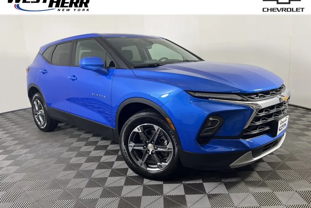 2025 Chevrolet Blazer 2LT photo 1