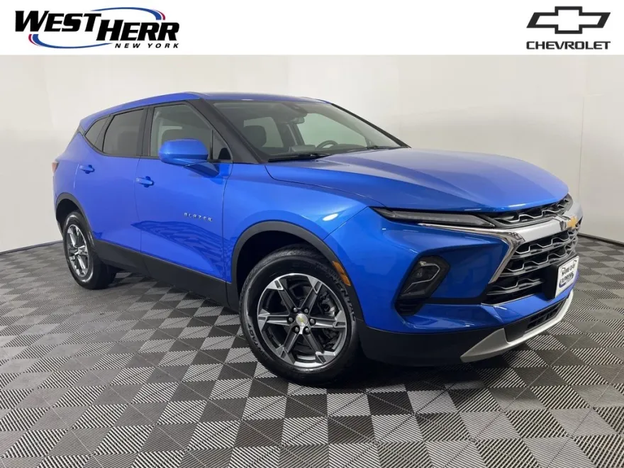 2025 Chevrolet Blazer 2LT photo 1
