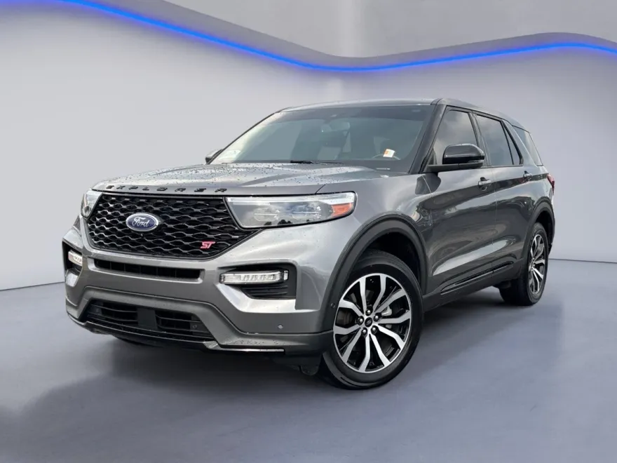 2021 Ford Explorer ST photo 1