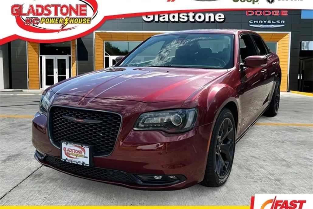 2021 Chrysler 300 S photo 1