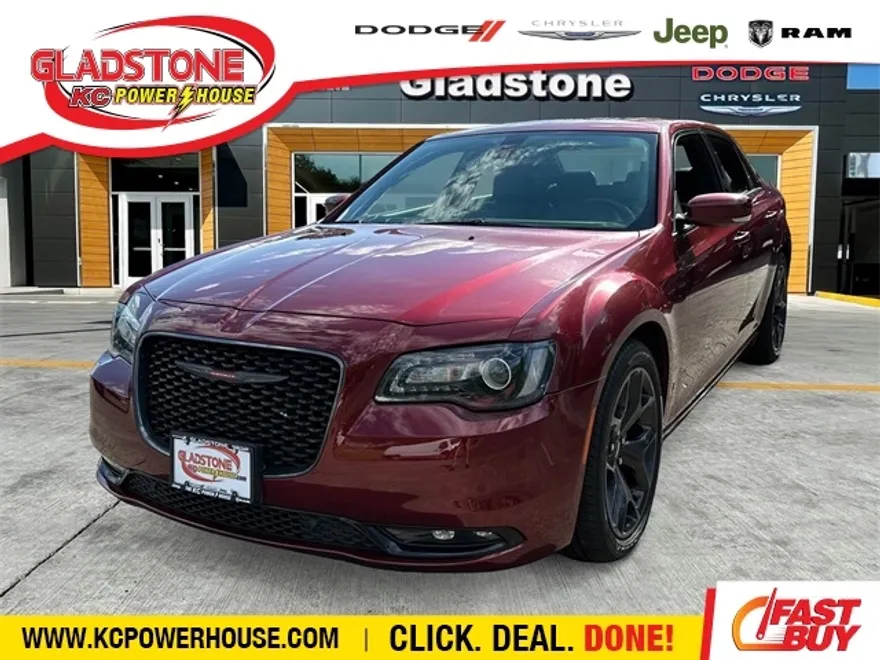 2021 Chrysler 300 S photo 1